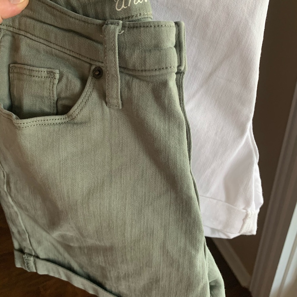 Universal Thread Shorts - Picture 5 of 5